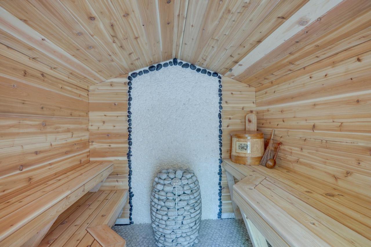 Farmhouse With Private Hot Tub Less Than 1 Mile To Birch Bay Blaine Kültér fotó